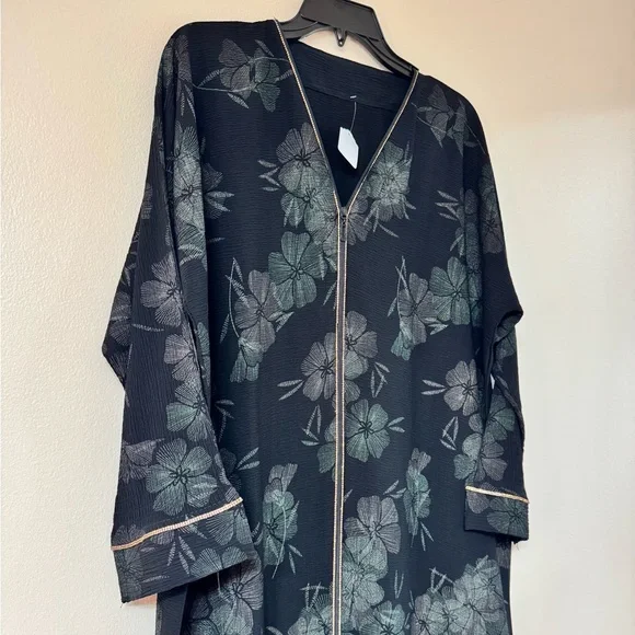 Abaya Islamic Wear Maxi Long Sleeved Dress Size XL / XXL Black Floral Green NEW - Picture 3 of 11
